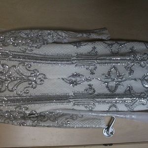 $398 BETSY & ADAM WOMEN'S WHITE METALLIC SEQUINED